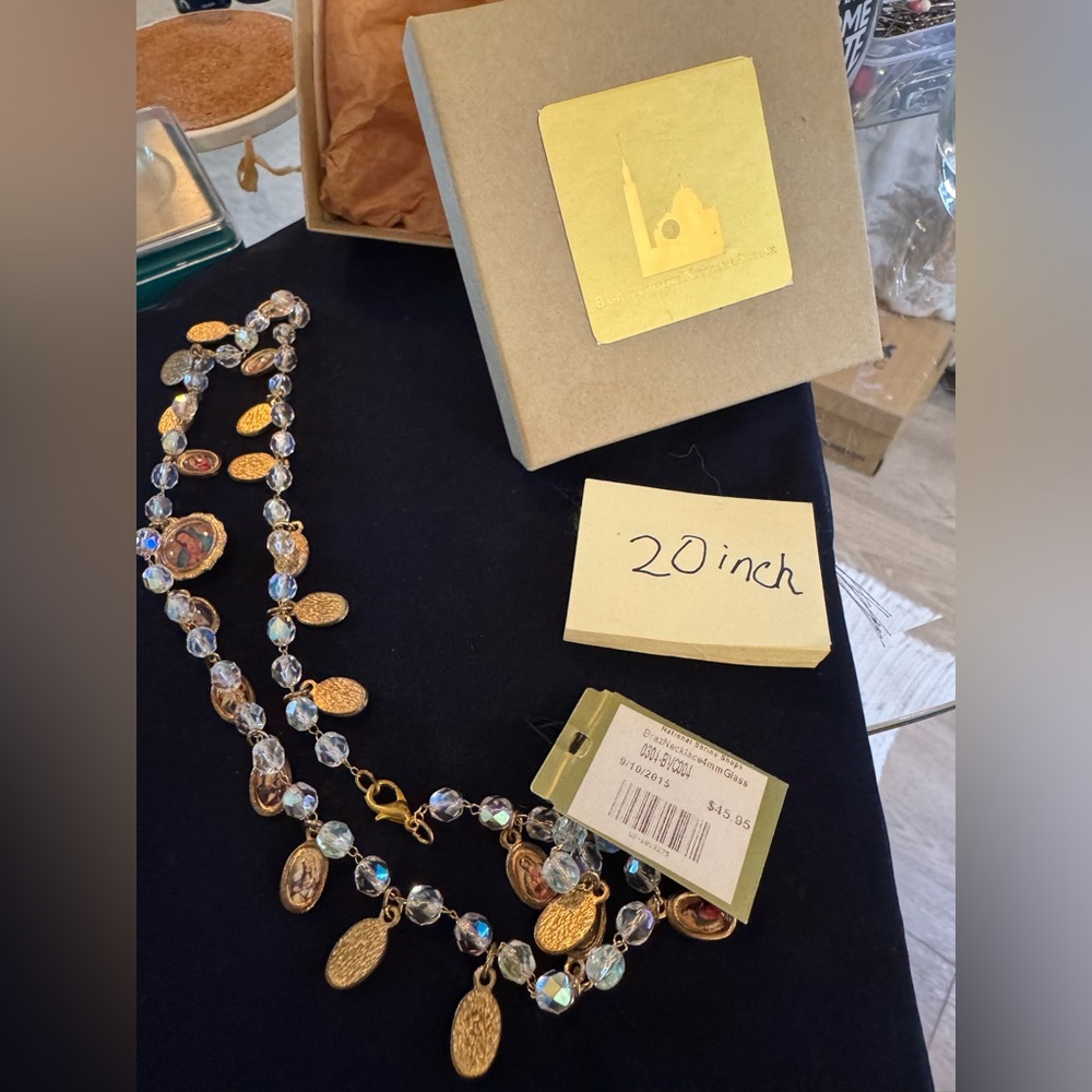 The national shrine shops nwt Elegant Gold Religious Pendant Necklace - Picture 12 of 12